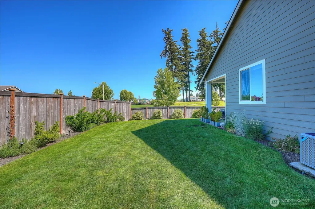 386 Grennan Lane N Enumclaw WA 98022