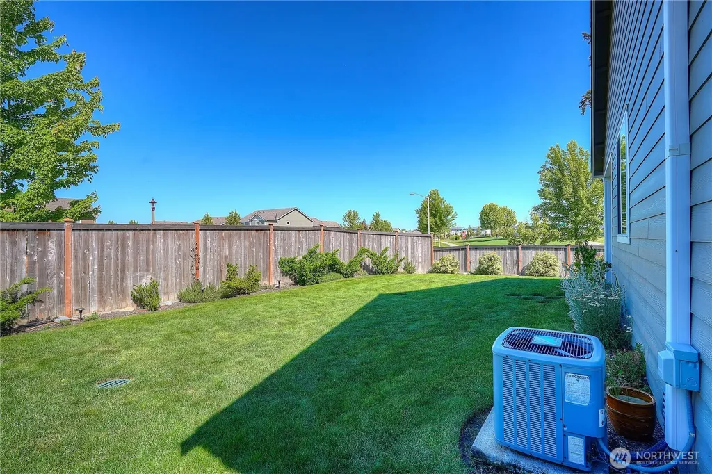 386 Grennan Lane N Enumclaw WA 98022