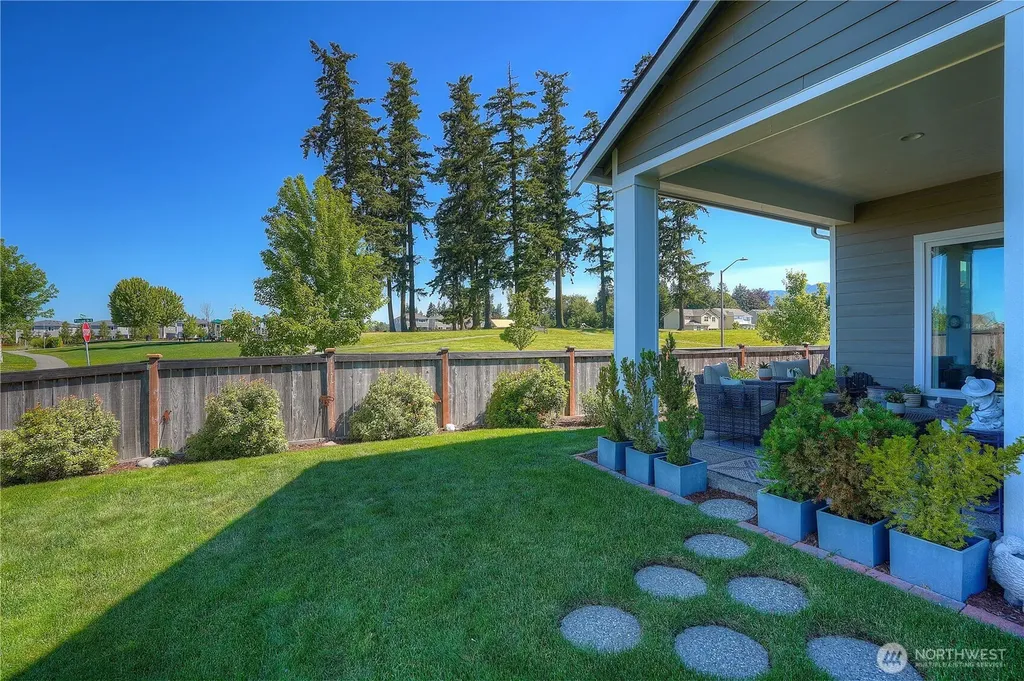 386 Grennan Lane N Enumclaw WA 98022