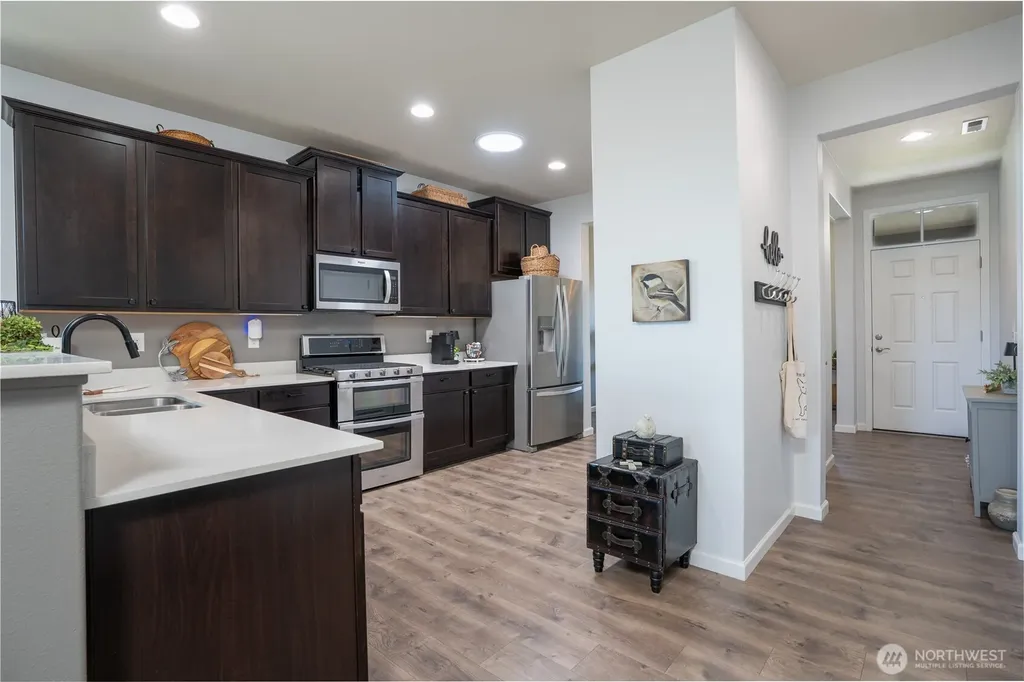 386 Grennan Lane N Enumclaw WA 98022