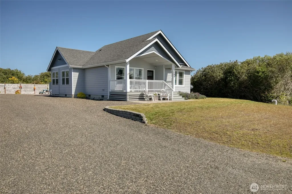 1085 Fairwood Drive SW Ocean Shores WA 98569