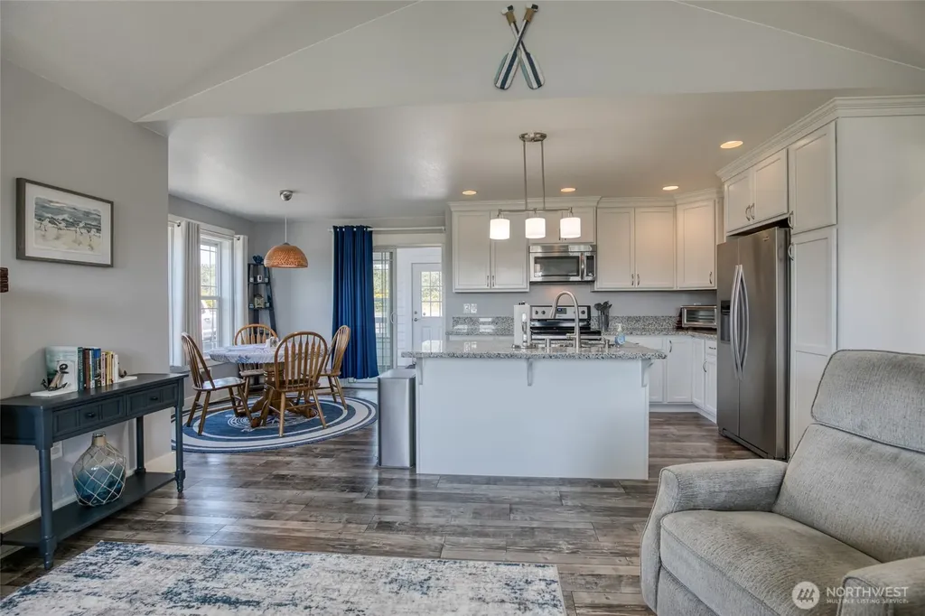 1085 Fairwood Drive SW Ocean Shores WA 98569