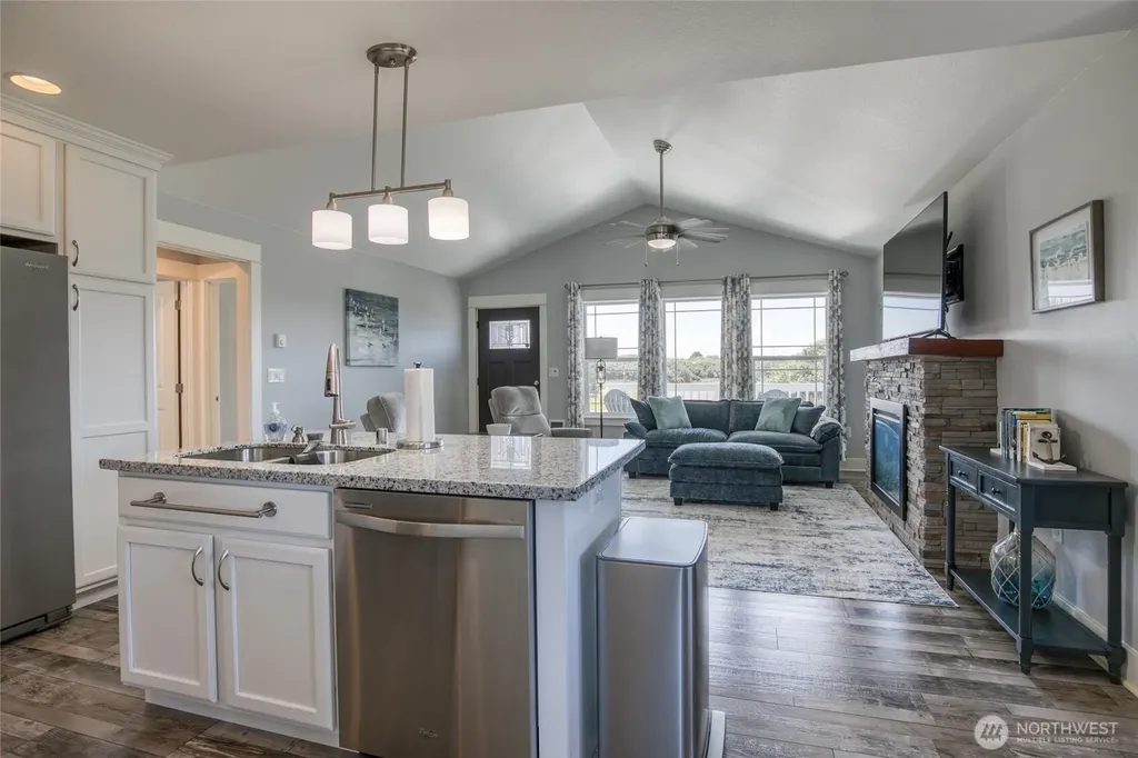 1085 Fairwood Drive SW Ocean Shores WA 98569