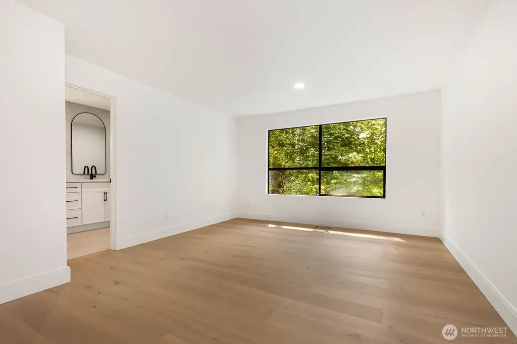4529 153rd Ave SE Bellevue WA 98006