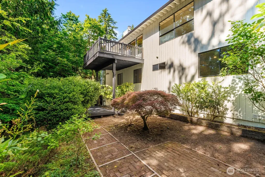 4529 153rd Ave SE Bellevue WA 98006