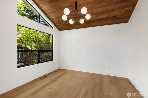 4529 153rd Ave SE Bellevue WA 98006