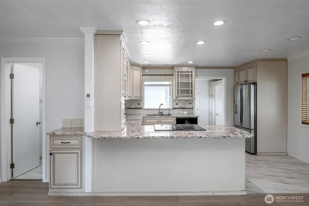 2217 E 64th Street Tacoma WA 98404