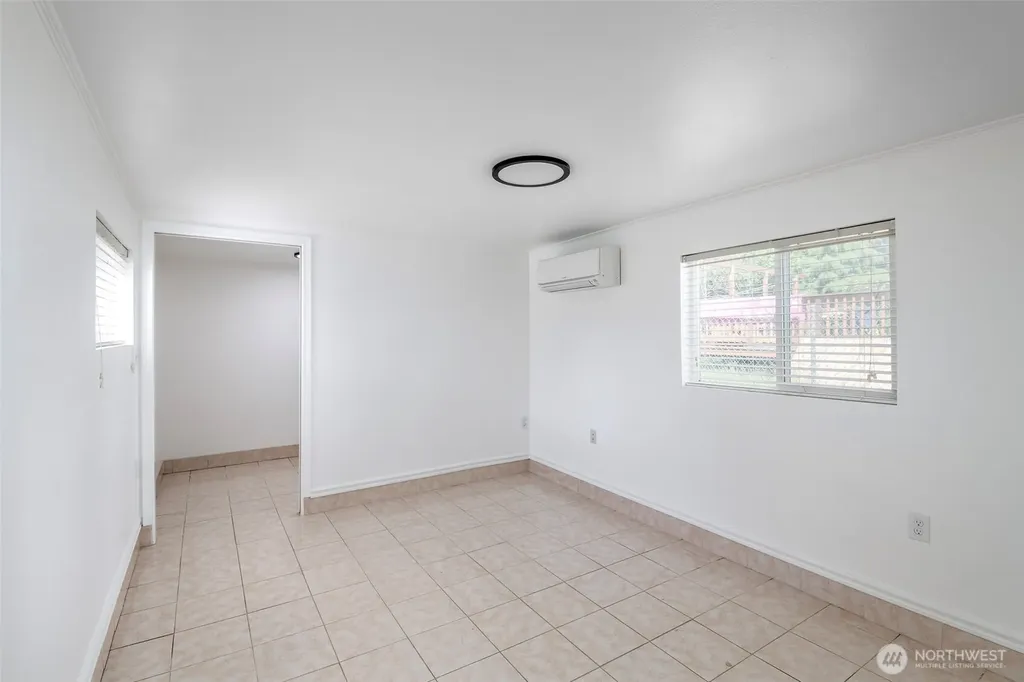 2217 E 64th Street Tacoma WA 98404