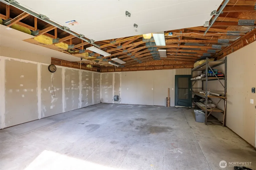 2217 E 64th Street Tacoma WA 98404