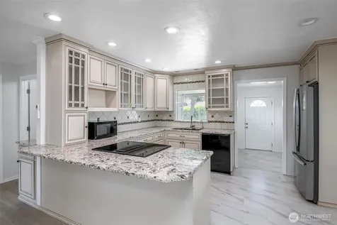 2217 E 64th Street Tacoma WA 98404