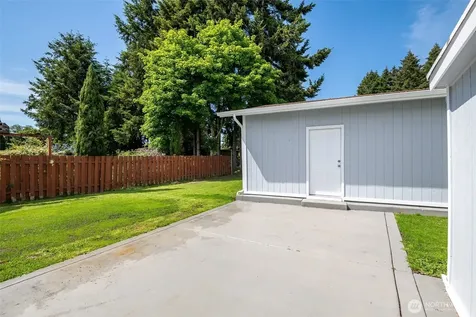 2217 E 64th Street Tacoma WA 98404