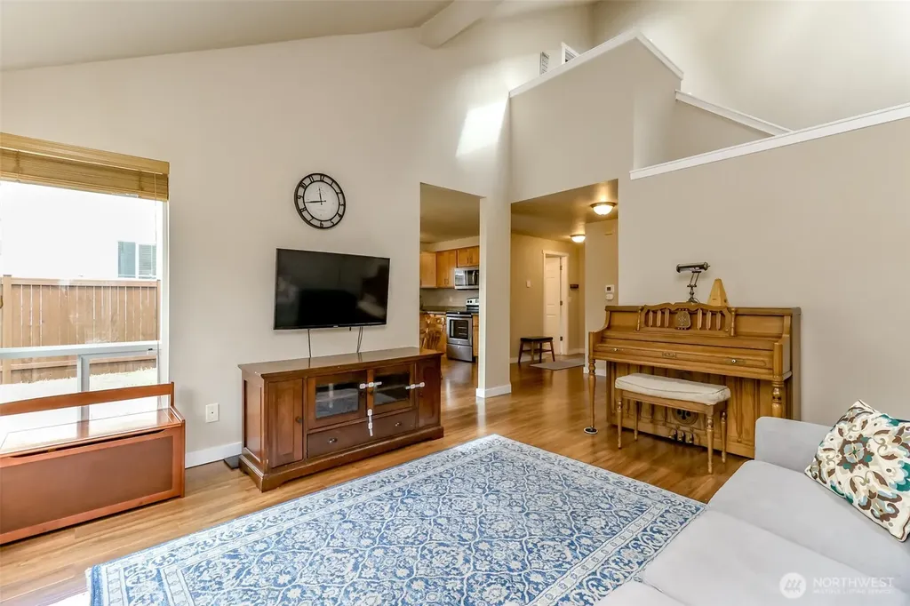 3109 L Street NE Auburn WA 98002