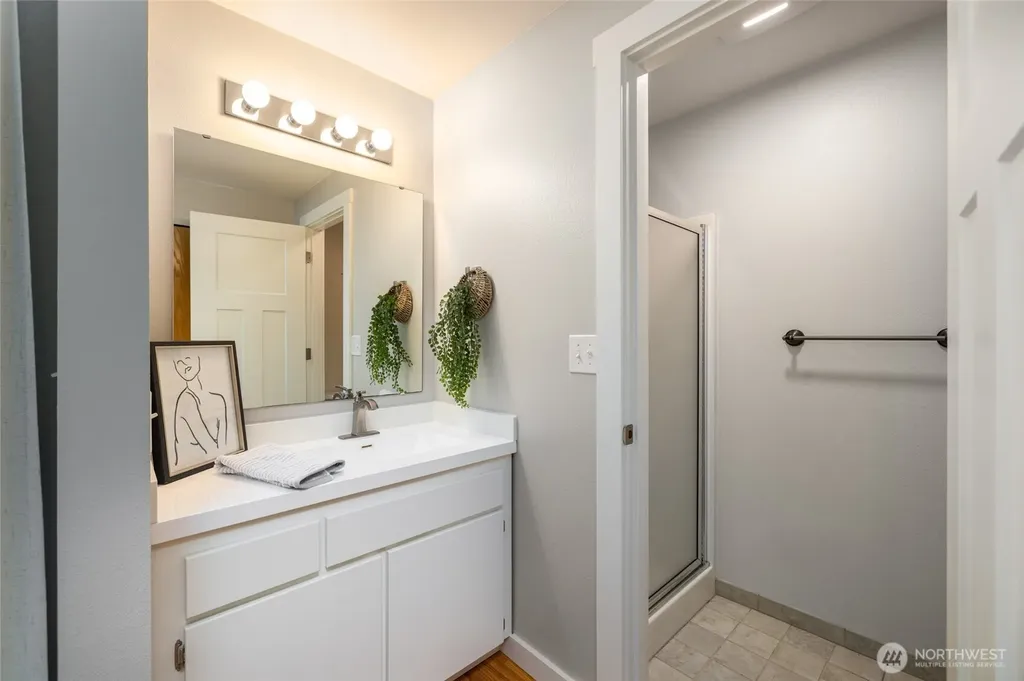 1004 S 28th Street Mount Vernon WA 98274