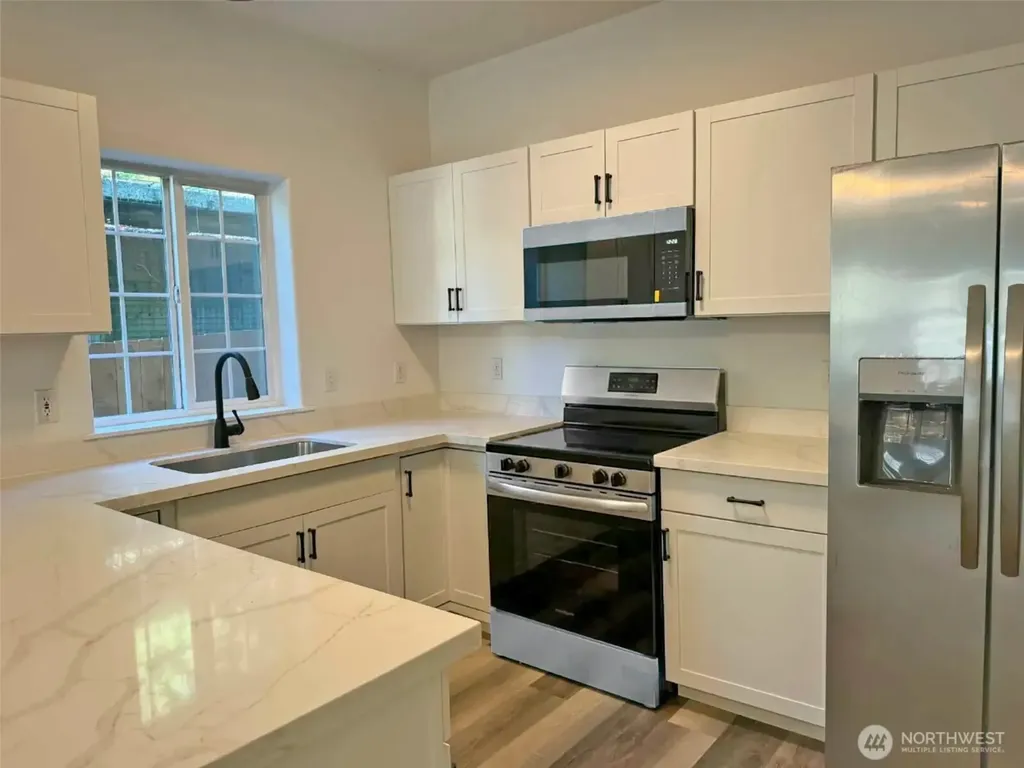 6414 NE Fern Street Suquamish WA 98392