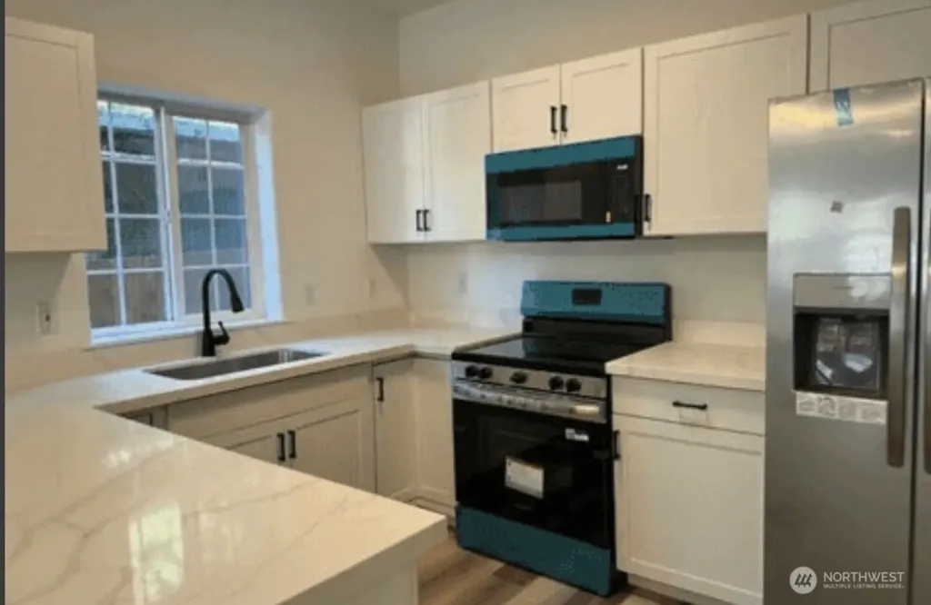 6414 NE Fern Street Suquamish WA 98392