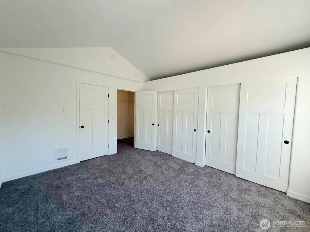 6414 NE Fern Street Suquamish WA 98392