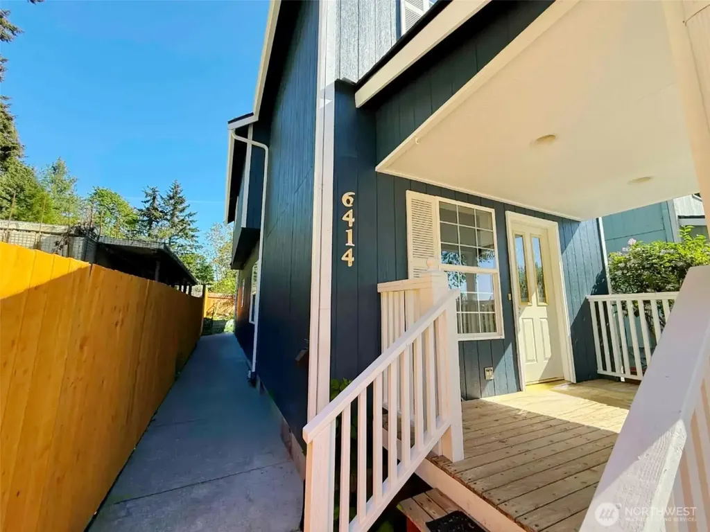 6414 NE Fern Street Suquamish WA 98392