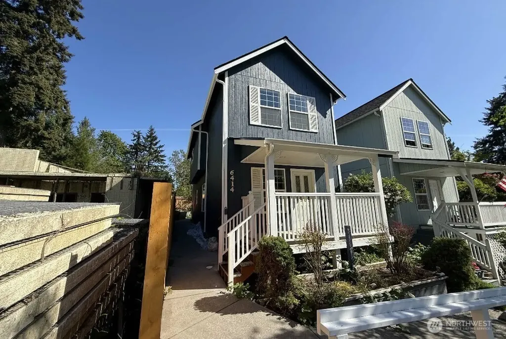 6414 NE Fern Street Suquamish WA 98392