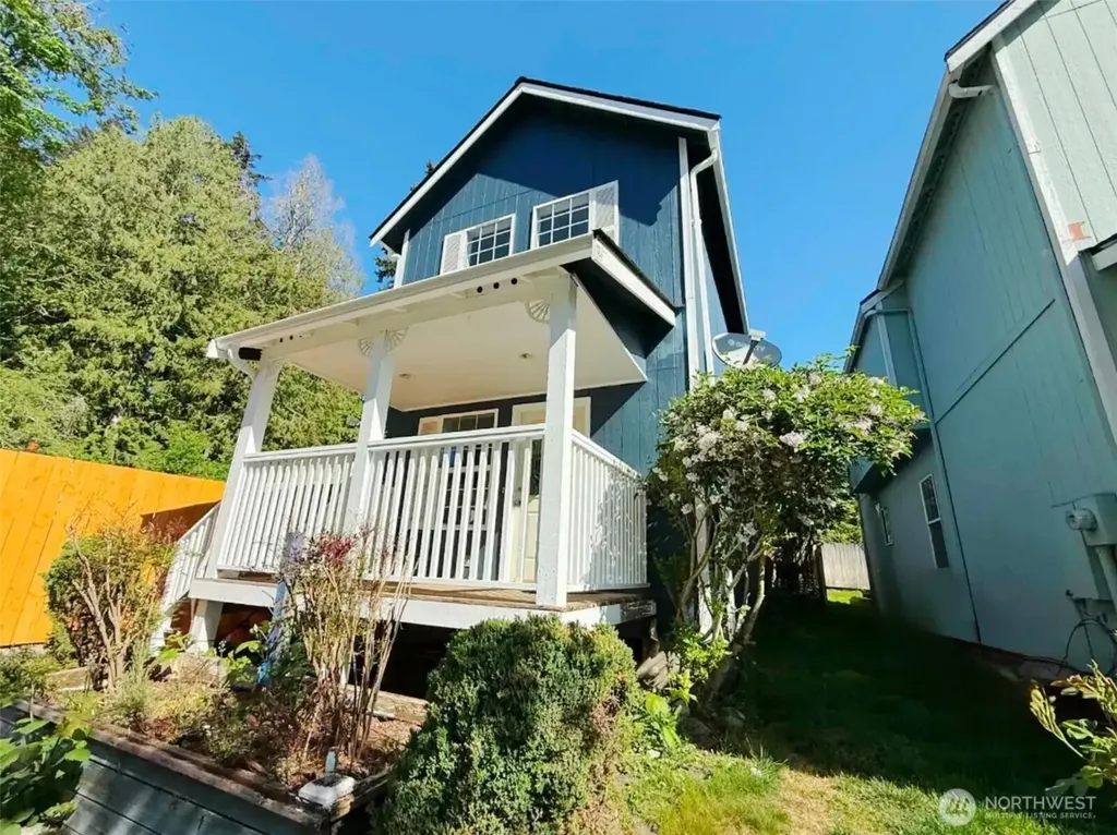 6414 NE Fern Street Suquamish WA 98392