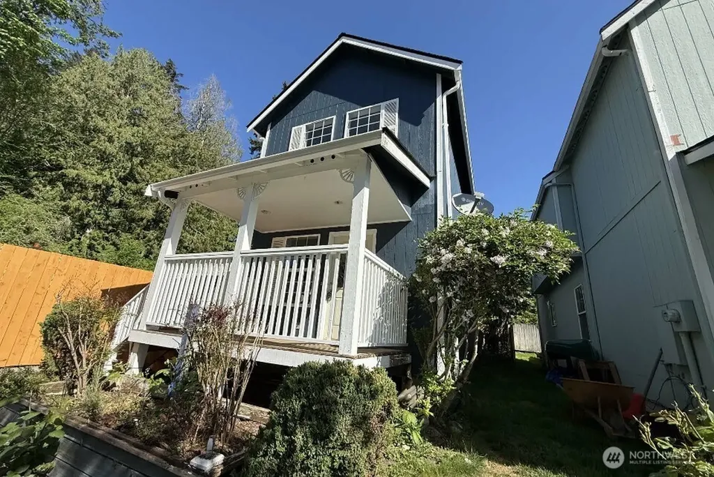 6414 NE Fern Street Suquamish WA 98392
