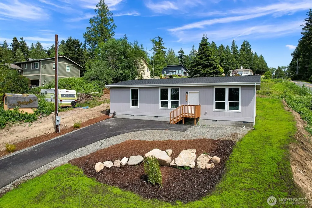 4772 Beach Lane Ferndale WA 98248