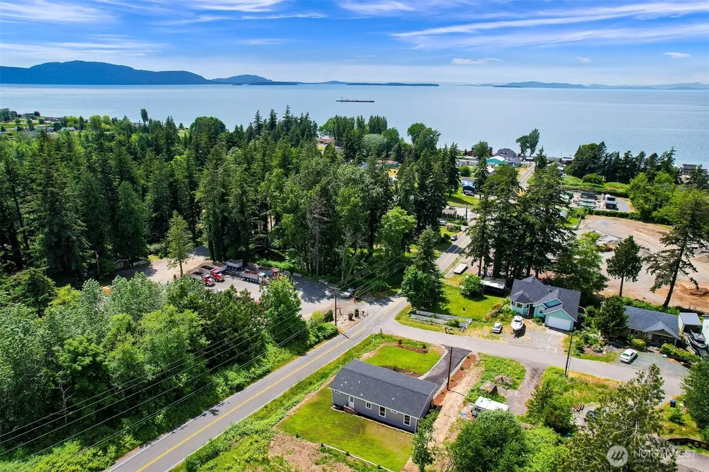 4772 Beach Lane Ferndale WA 98248