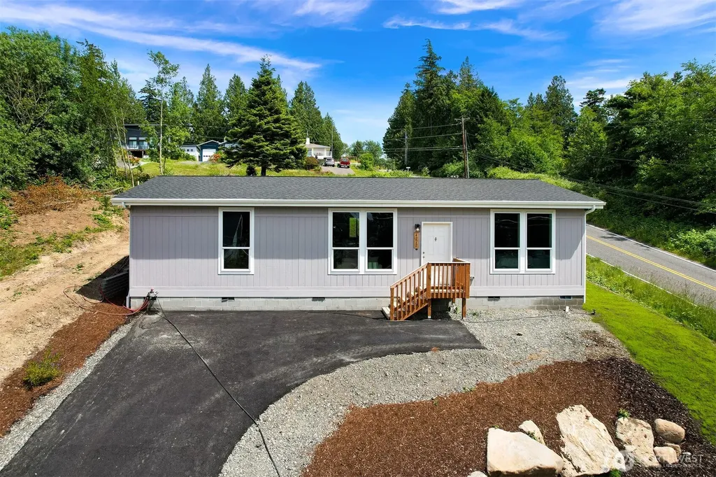 4772 Beach Lane Ferndale WA 98248