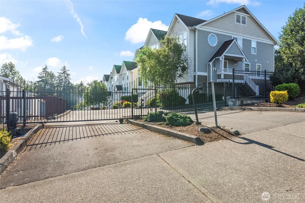 2940 S Proctor Street Tacoma WA 98409