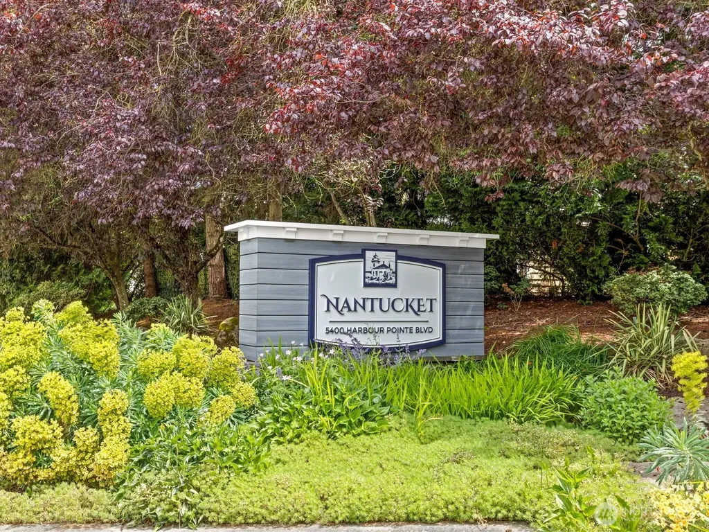 5400 Harbour Pointe Boulevard Mukilteo WA 98275