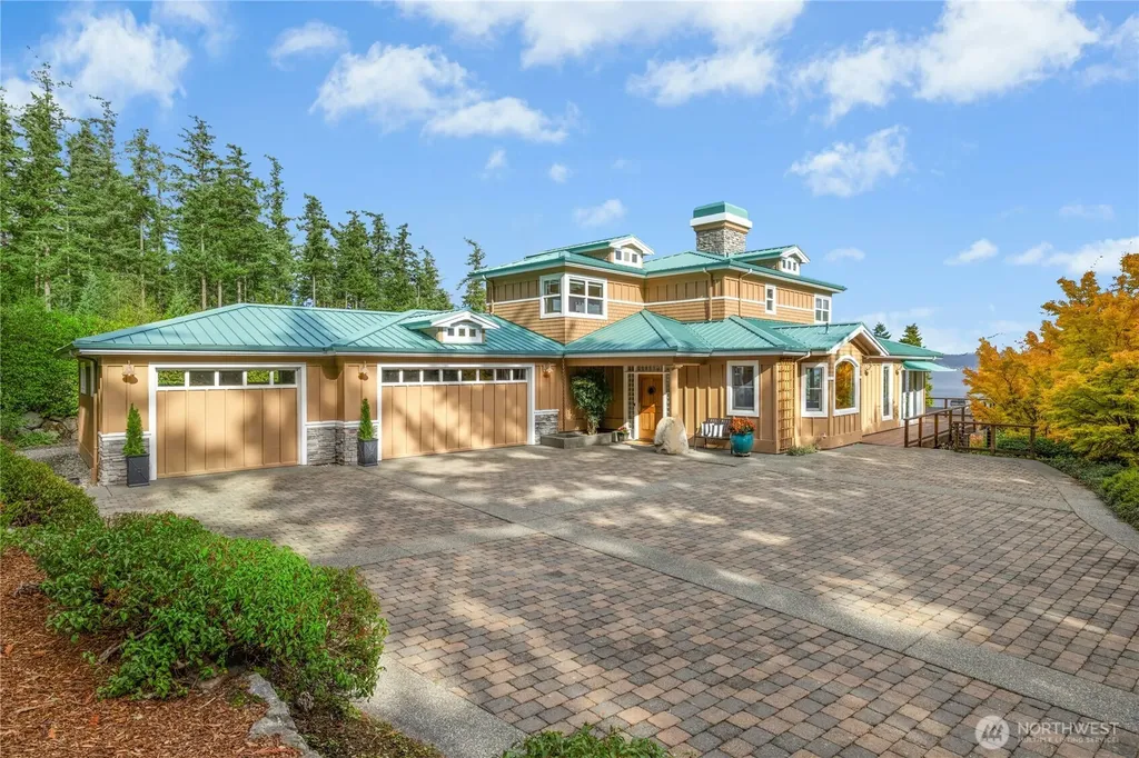21322 NE President Point Road Kingston WA 98346