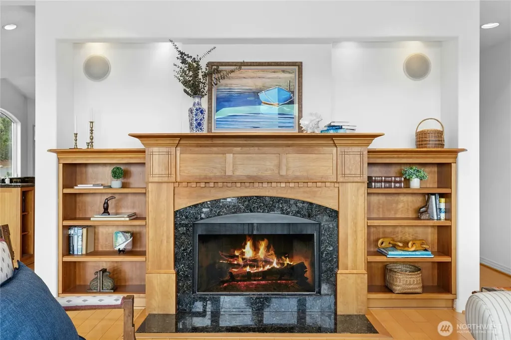 21322 NE President Point Road Kingston WA 98346