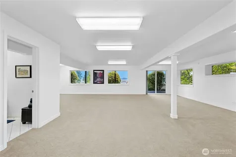 21322 NE President Point Road Kingston WA 98346