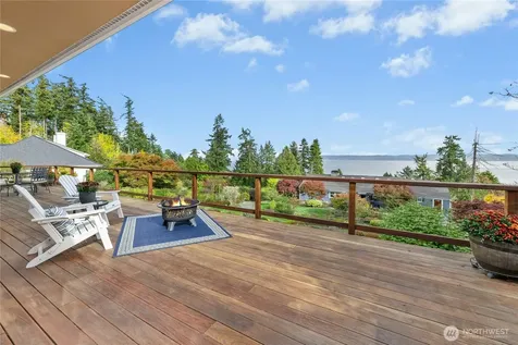 21322 NE President Point Road Kingston WA 98346
