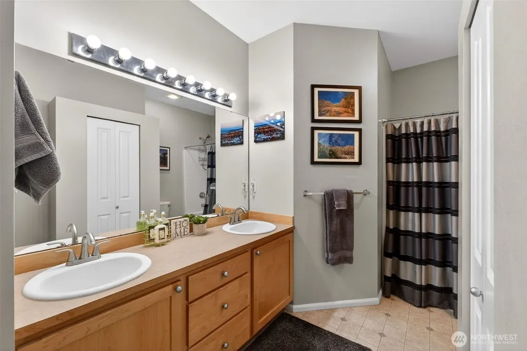 5836 Marshall Place SE Auburn WA 98092