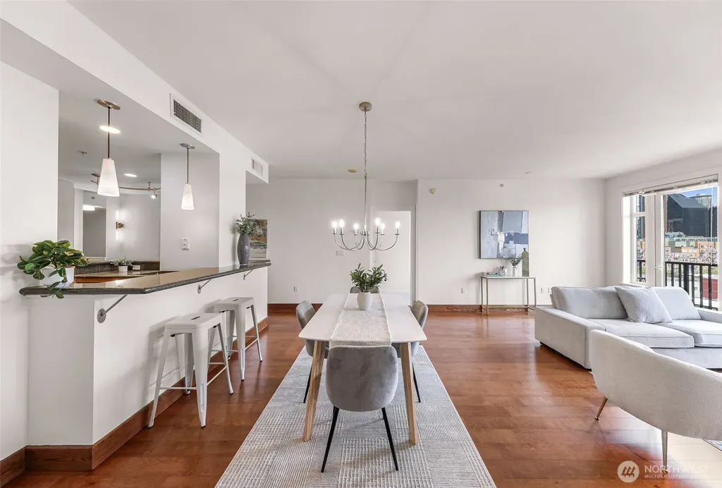 2607 Western Avenue Seattle WA 98121