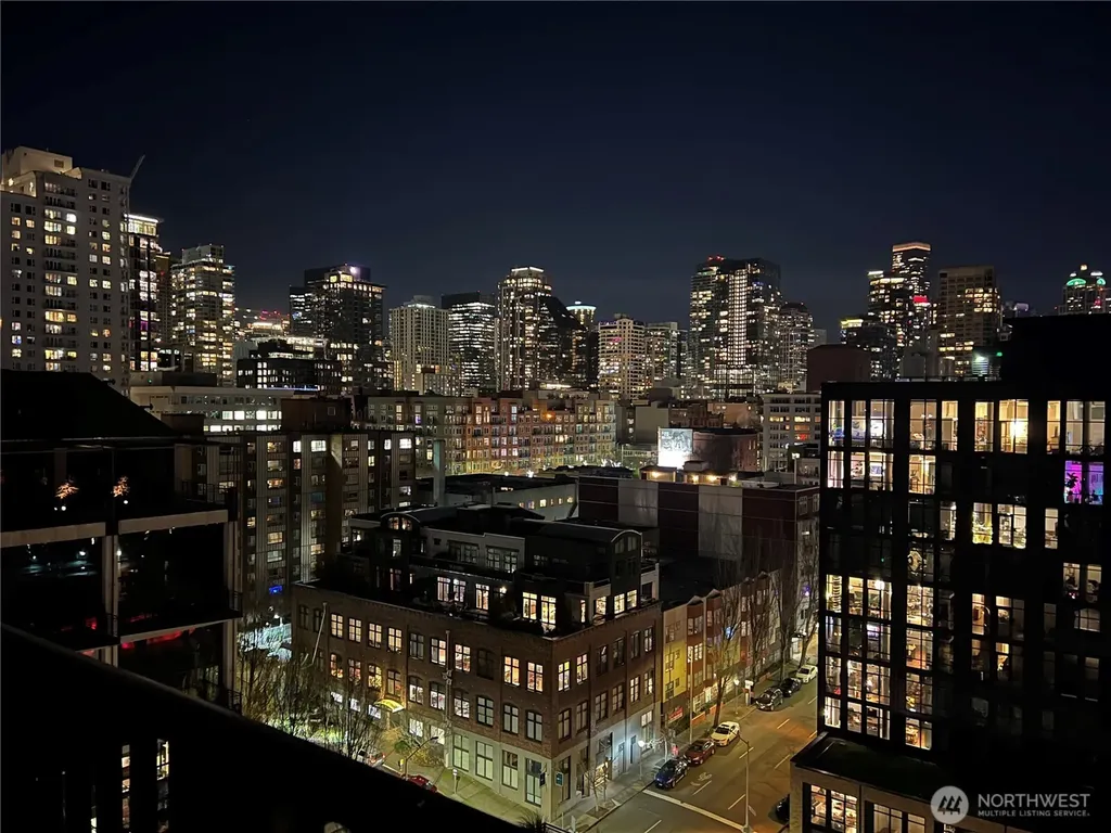 2607 Western Avenue Seattle WA 98121