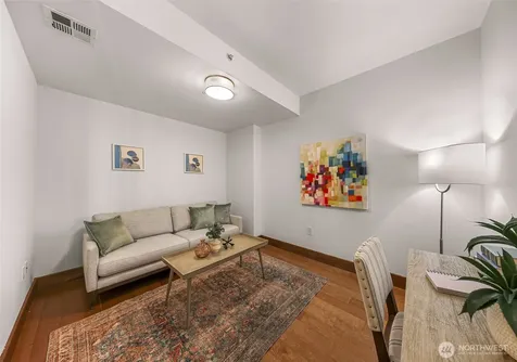 2607 Western Avenue Seattle WA 98121