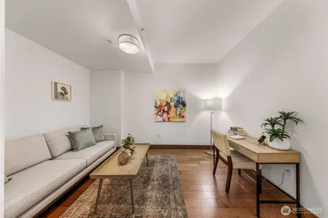 2607 Western Avenue Seattle WA 98121