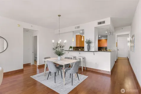 2607 Western Avenue Seattle WA 98121