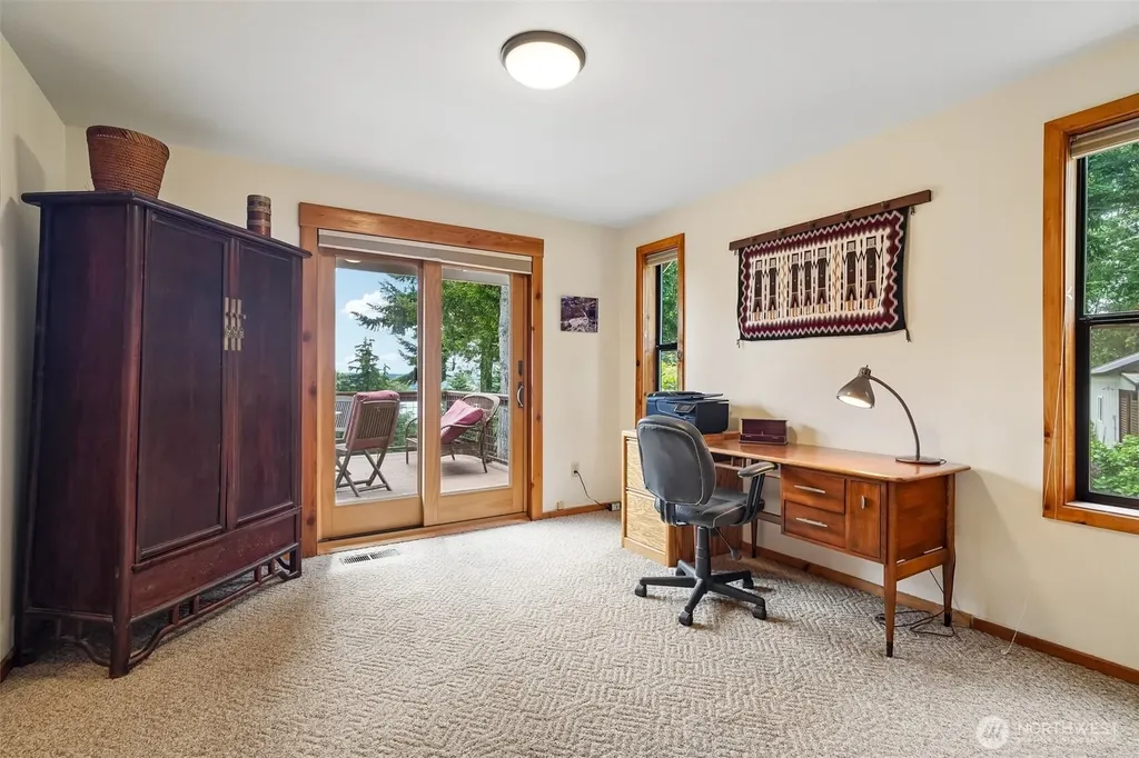 4181 Eagle Ridge Drive Camano Island WA 98282