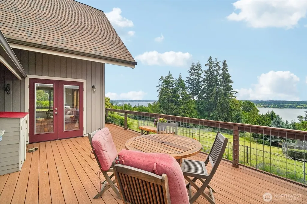 4181 Eagle Ridge Drive Camano Island WA 98282