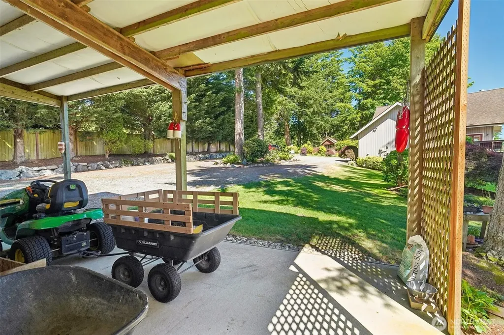 4181 Eagle Ridge Drive Camano Island WA 98282