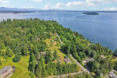 4181 Eagle Ridge Drive Camano Island WA 98282
