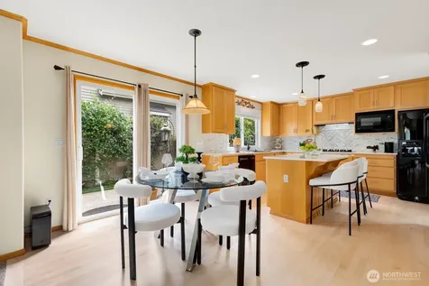 2830 234th Ave SE Sammamish WA 98075