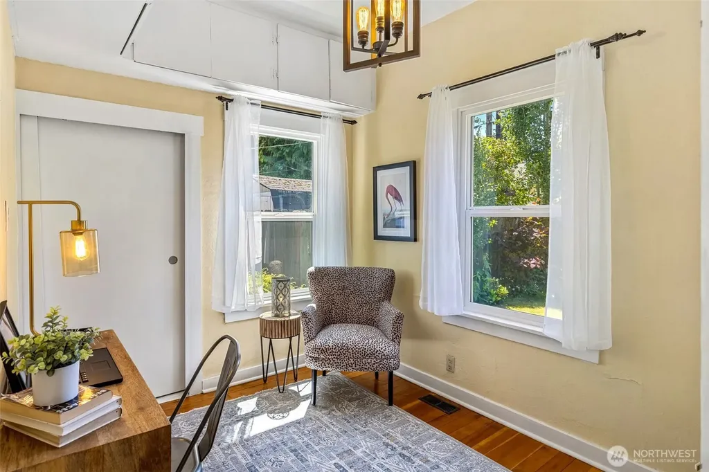 7729 12th Avenue SW Seattle WA 98106