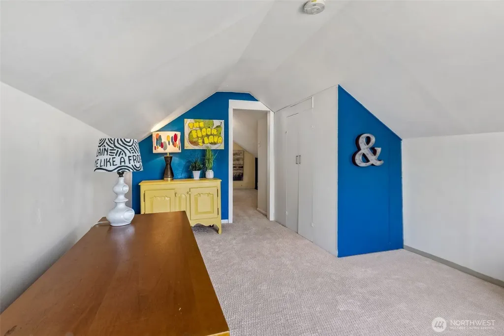 7729 12th Avenue SW Seattle WA 98106
