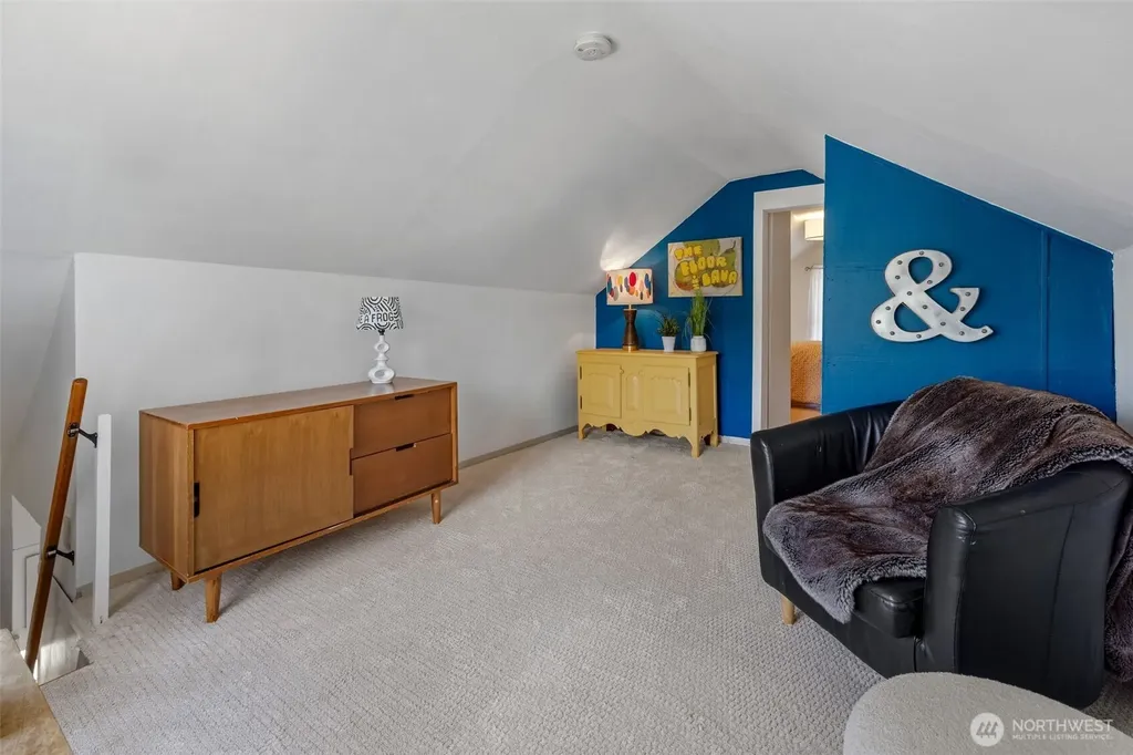 7729 12th Avenue SW Seattle WA 98106