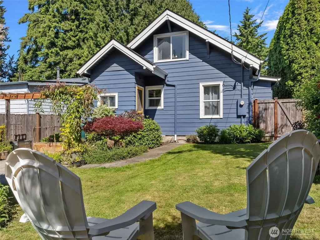 7729 12th Avenue SW Seattle WA 98106