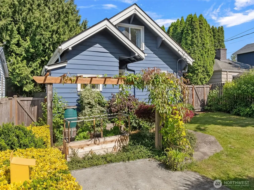 7729 12th Avenue SW Seattle WA 98106