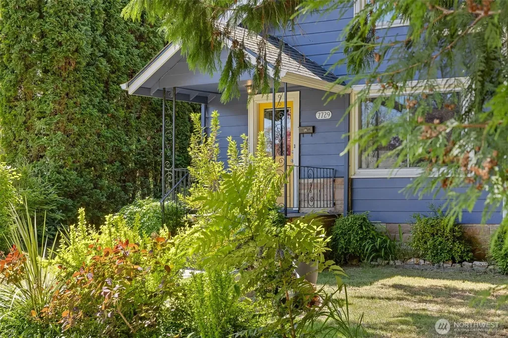7729 12th Avenue SW Seattle WA 98106